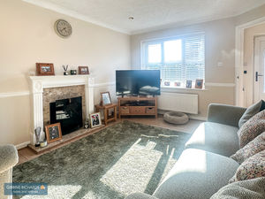 Living Room- click for photo gallery